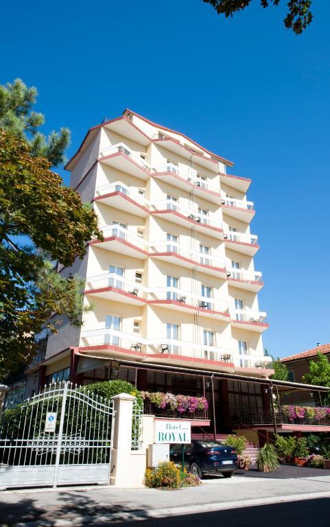 Hotel Royal ペザロ エクステリア 写真
